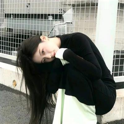 想被拥抱的12个女人