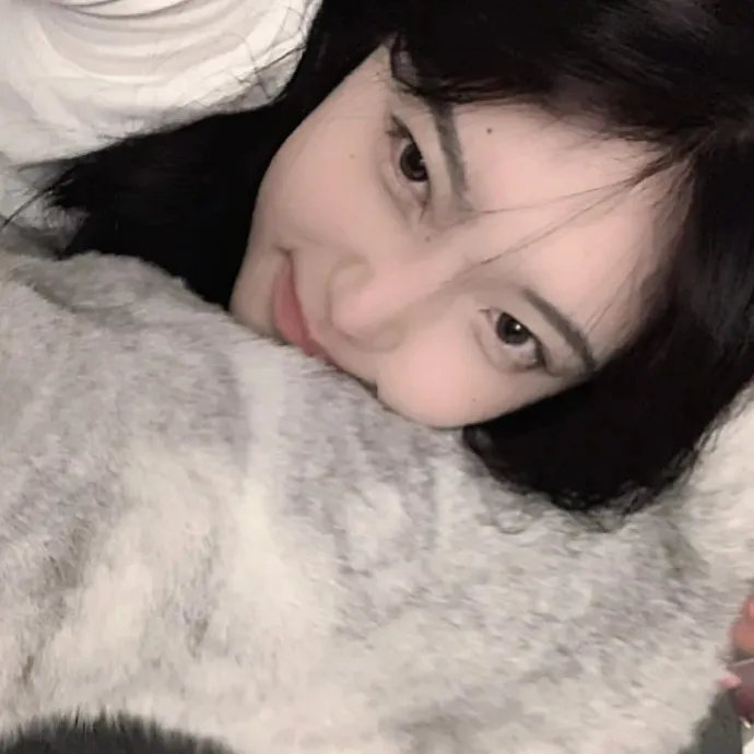黑色池塘
